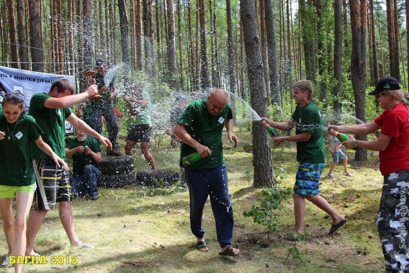 bagna-2012-vruchenie-prizov_57705205735776986588 - www.bagna.su